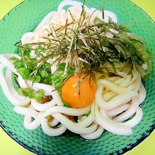 大葉と卵の冷やしうどん